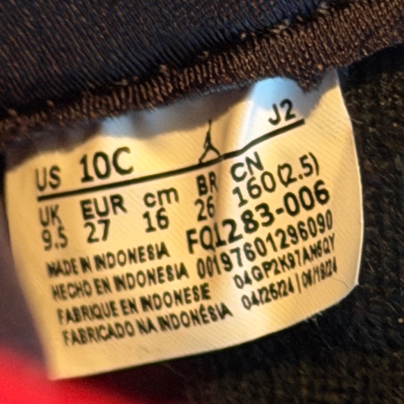 Jordan 1 mid RM toddler 10C - Picture 7 of 8